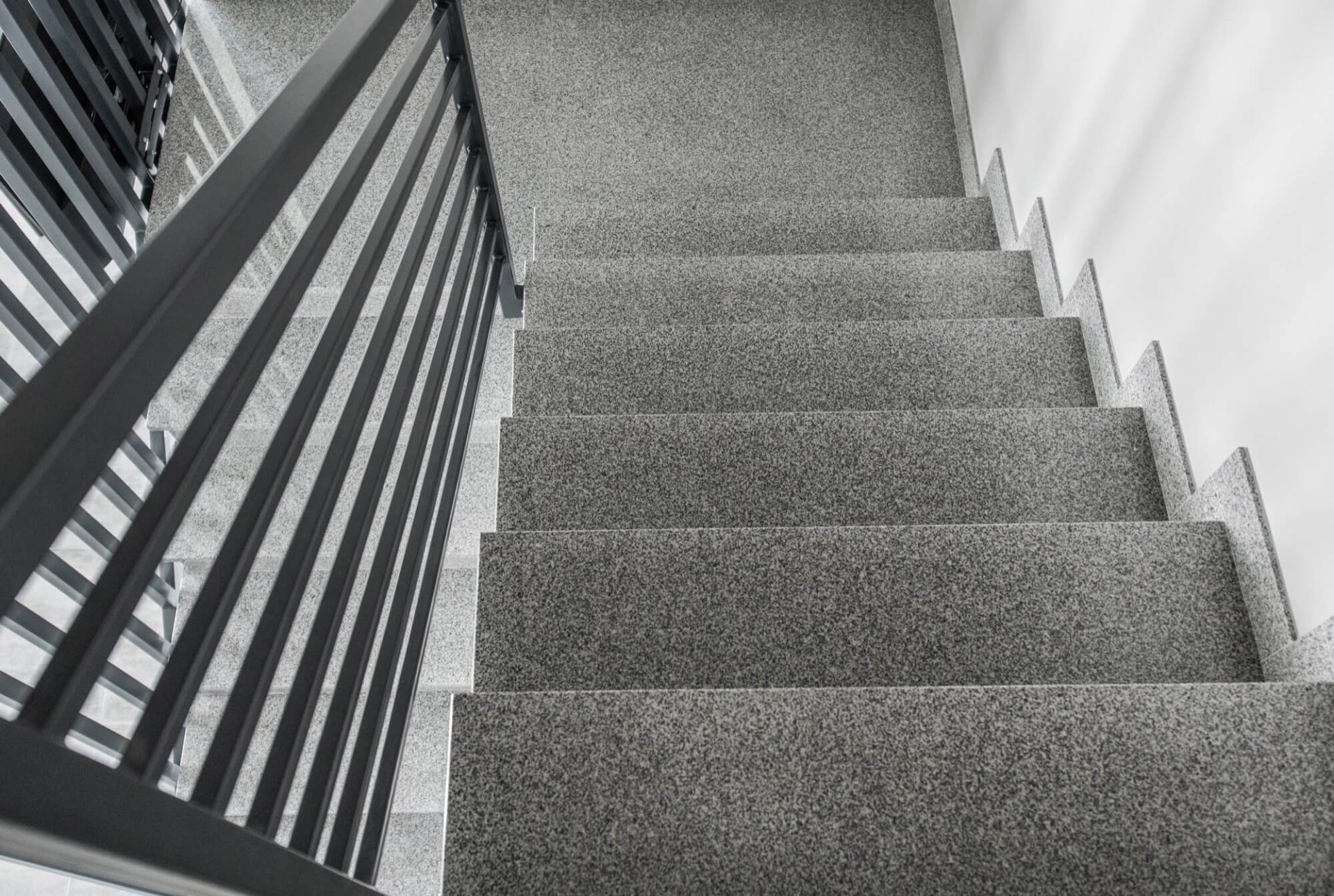 Trapprenovering Klippan presenterar ett nyligen färdigställt trapphus